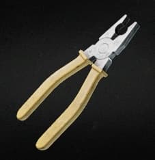 Pliers